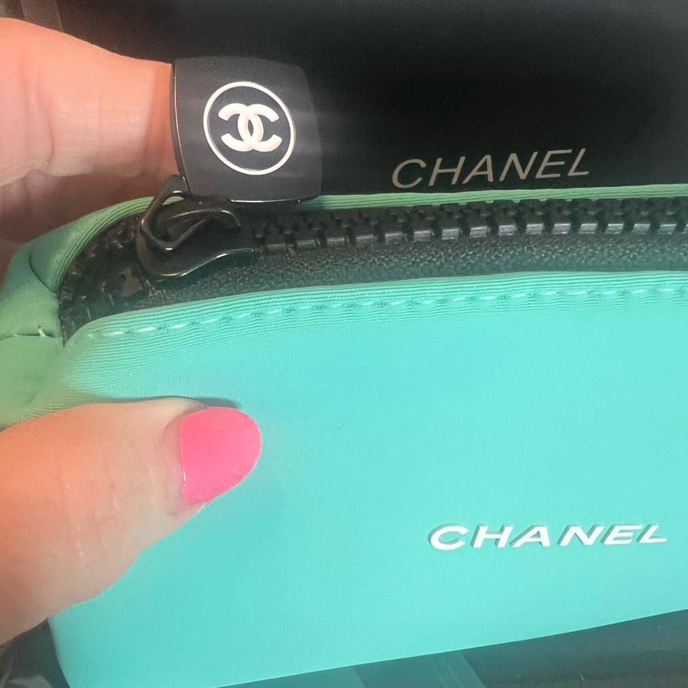 Chanel Teal Cosmetic Pouch - Picture 4 of 9